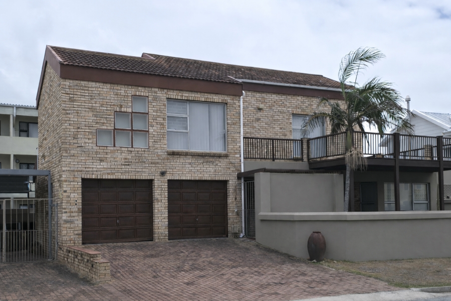 5 Bedroom Property for Sale in Ferreira Town Eastern Cape